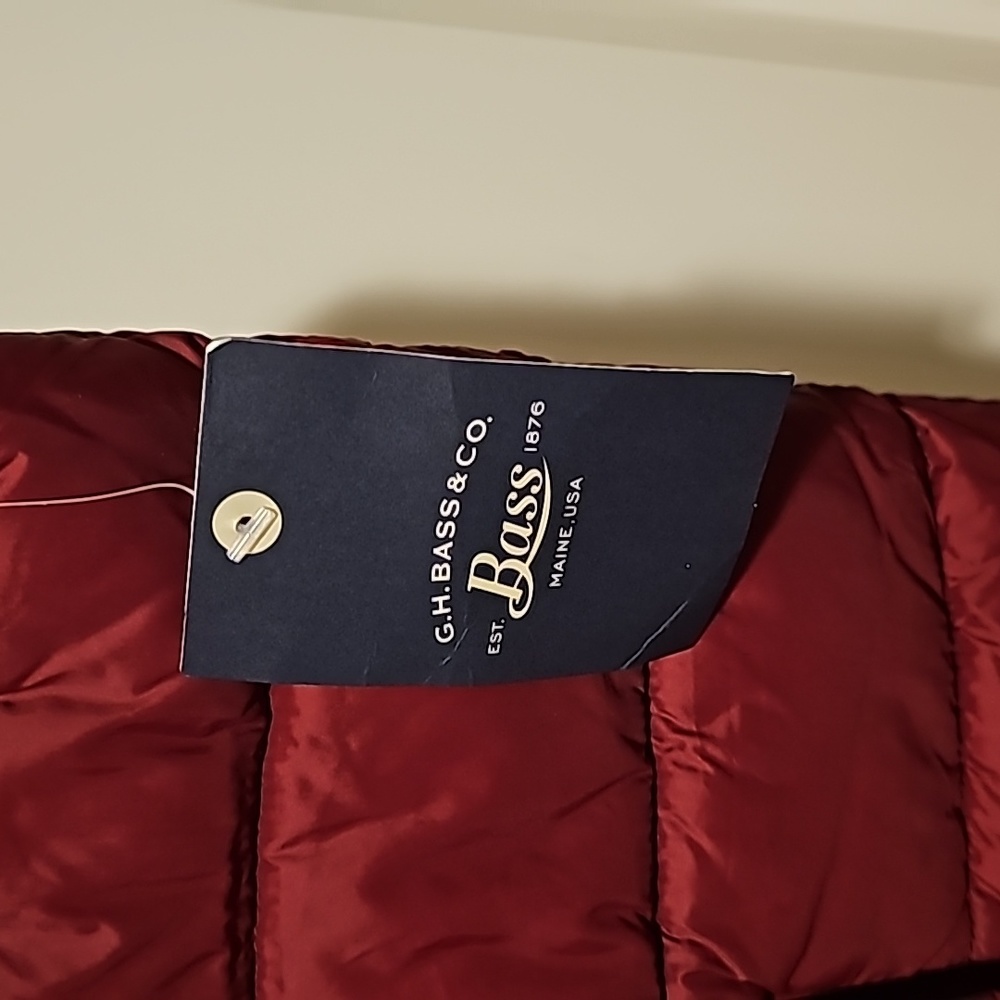 NWT G.H. Bass vest - Picture 2 of 5